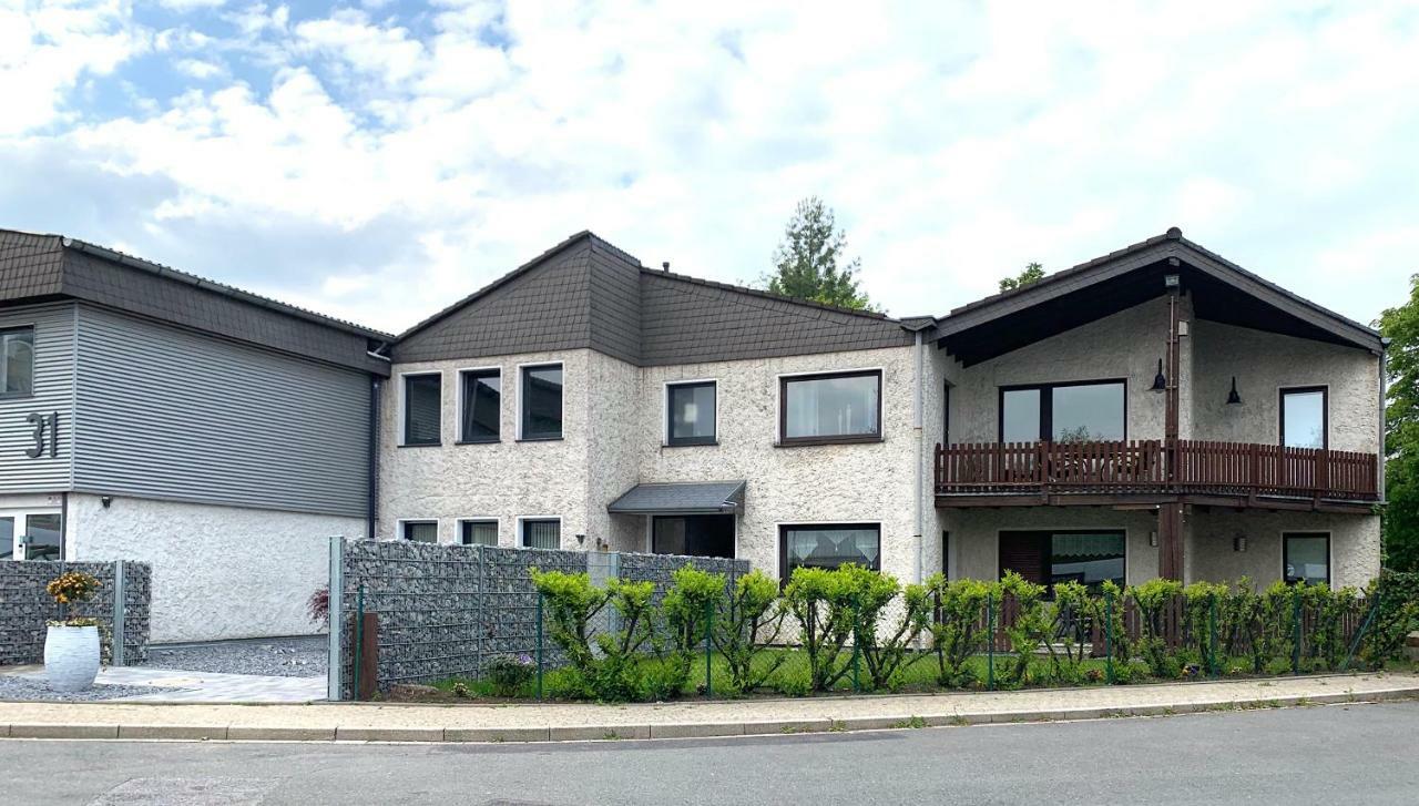 Besotel Erkrath- Schicke Fewo Oder Apartments Zentral Naehe Bahnhof Und Autobahn Im Neandertal Mit Glasfaser Wlan Und Freies Parken Kültér fotó